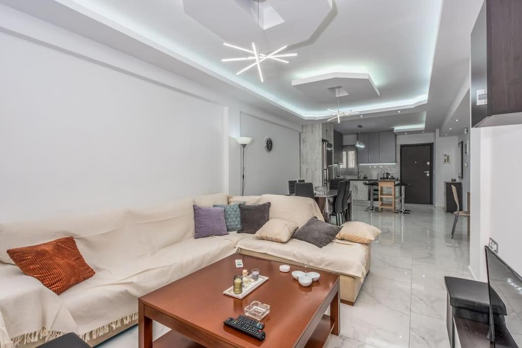 Appartement Be Cool Near Kypseli By Atheniankeys Extérieur photo
